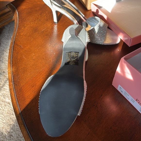 Silver kitten heel with iridescent gems on heel and toe - Picture 4 of 11